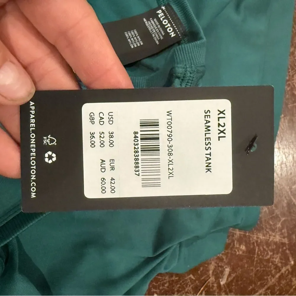 Peloton Seamless Muscle Tank - Picture 3 of 7